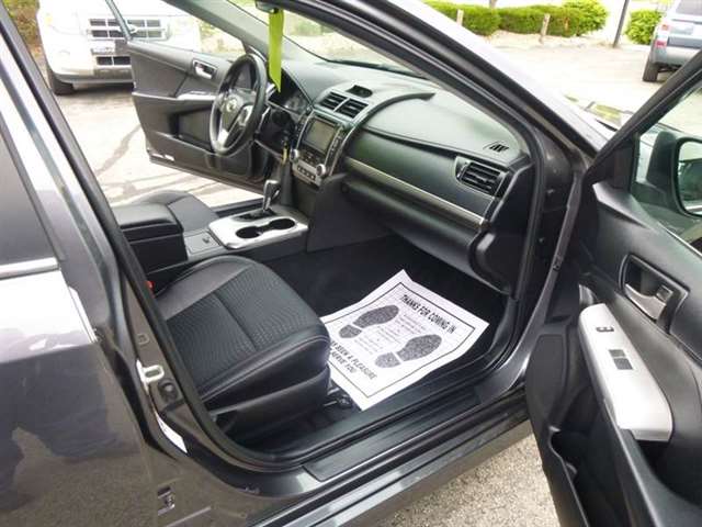 Toyota Camry 2014 photo 10